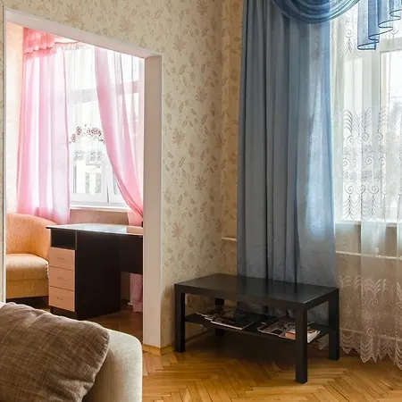 Vip House On Prospect Nezavisimosti 38